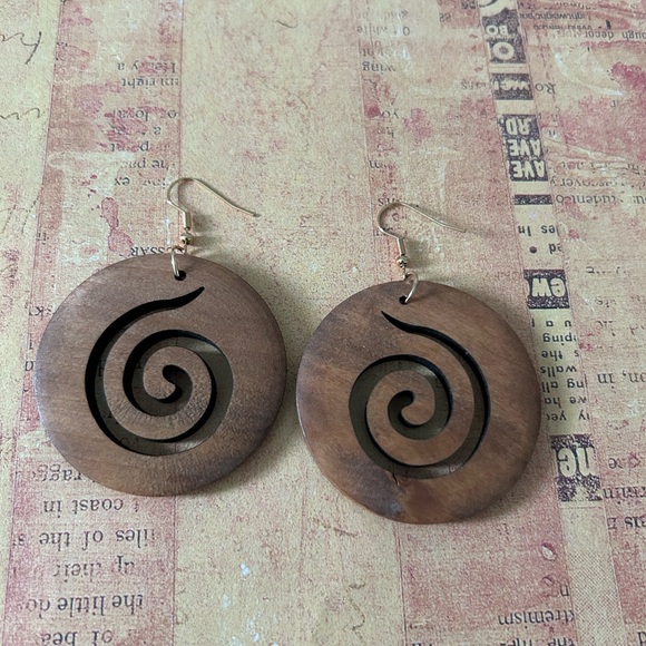 Buy one get one free** any item under $20 - Picture 5 of 8